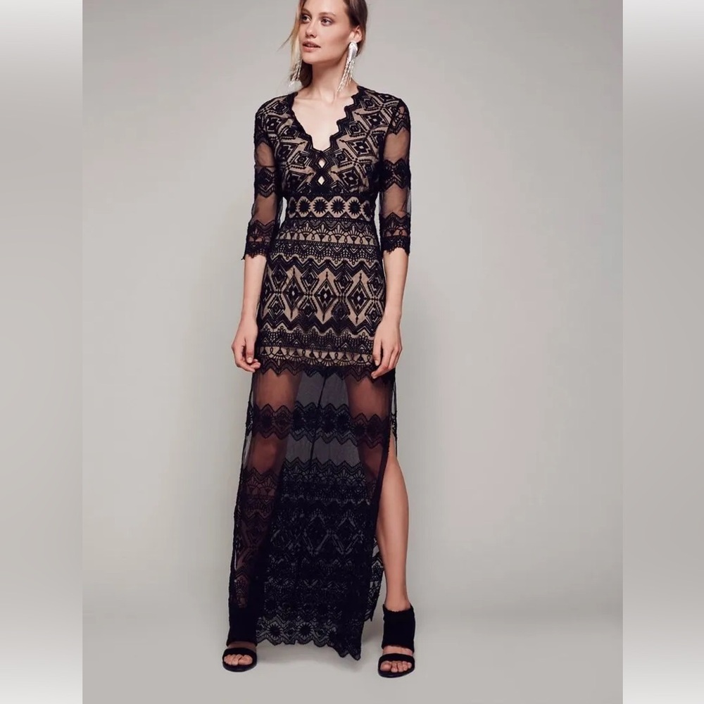 Jens Pirate Booty Phantom Lace Dress